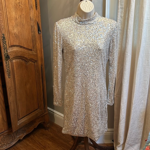 Forever 21 Dresses & Skirts - Forever 21 Collared Sequin Mini Dress